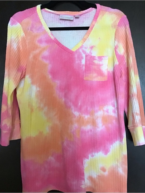 Belle by Kim Gravel Tops - Belle by Kim Gravel Waffle Knit Pink Yellow Orange Tie-Dye 3/4 Sleeve V-Neck Tee